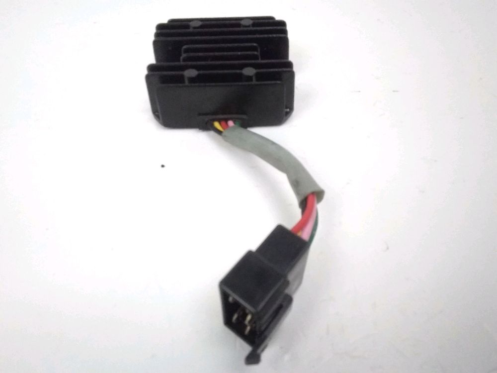 Regulateur de tension