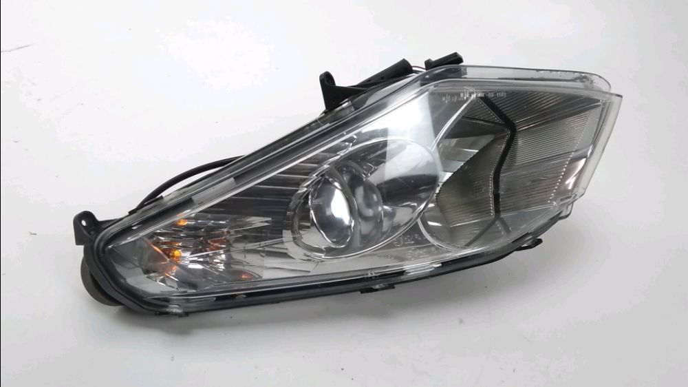 OPTIQUE AVANT GAUCHE