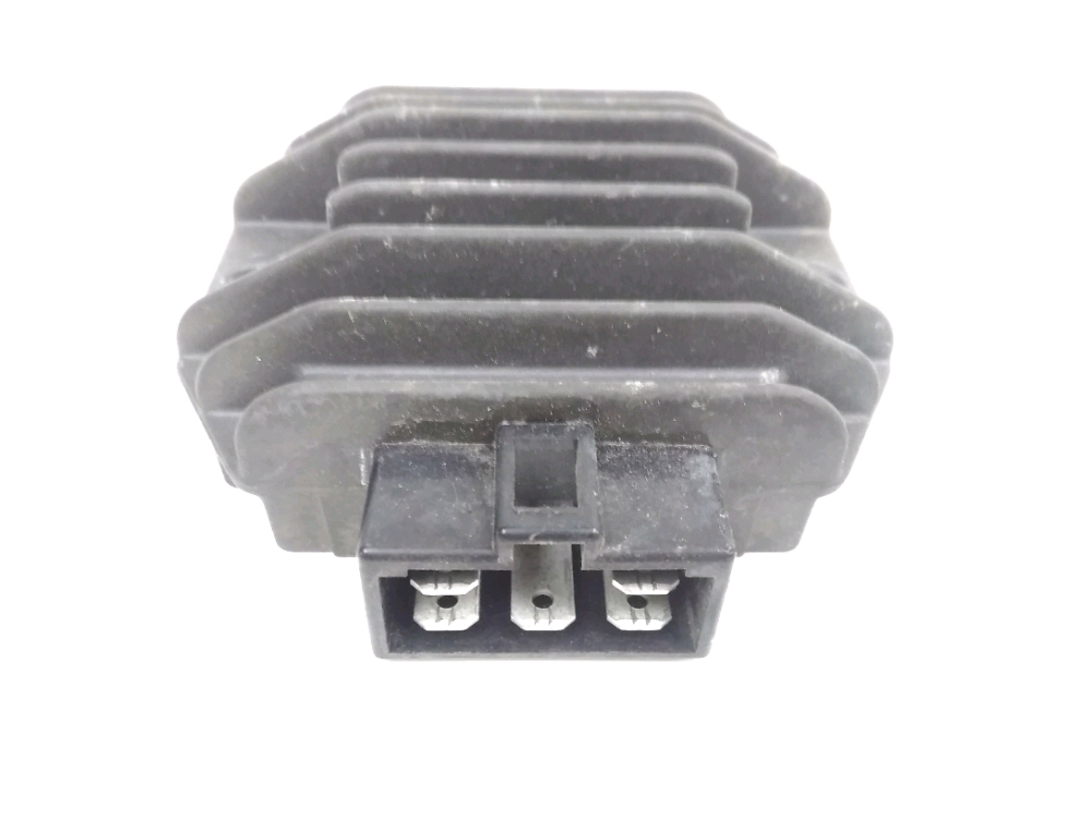 REGULATEUR DE TENSION