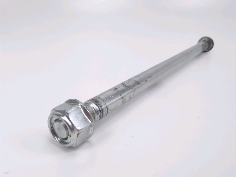 AXE DE ROUE ARRIERE
