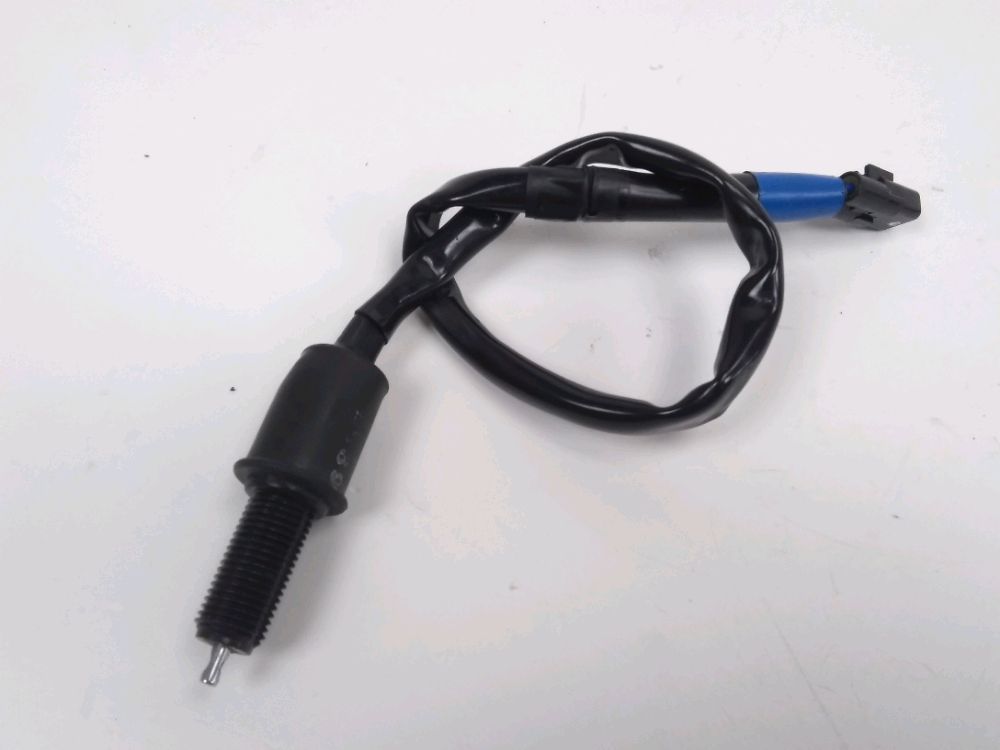 CONTACTEUR DE STOP AR