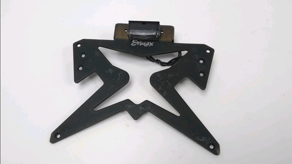 Support de plaque et eclairage