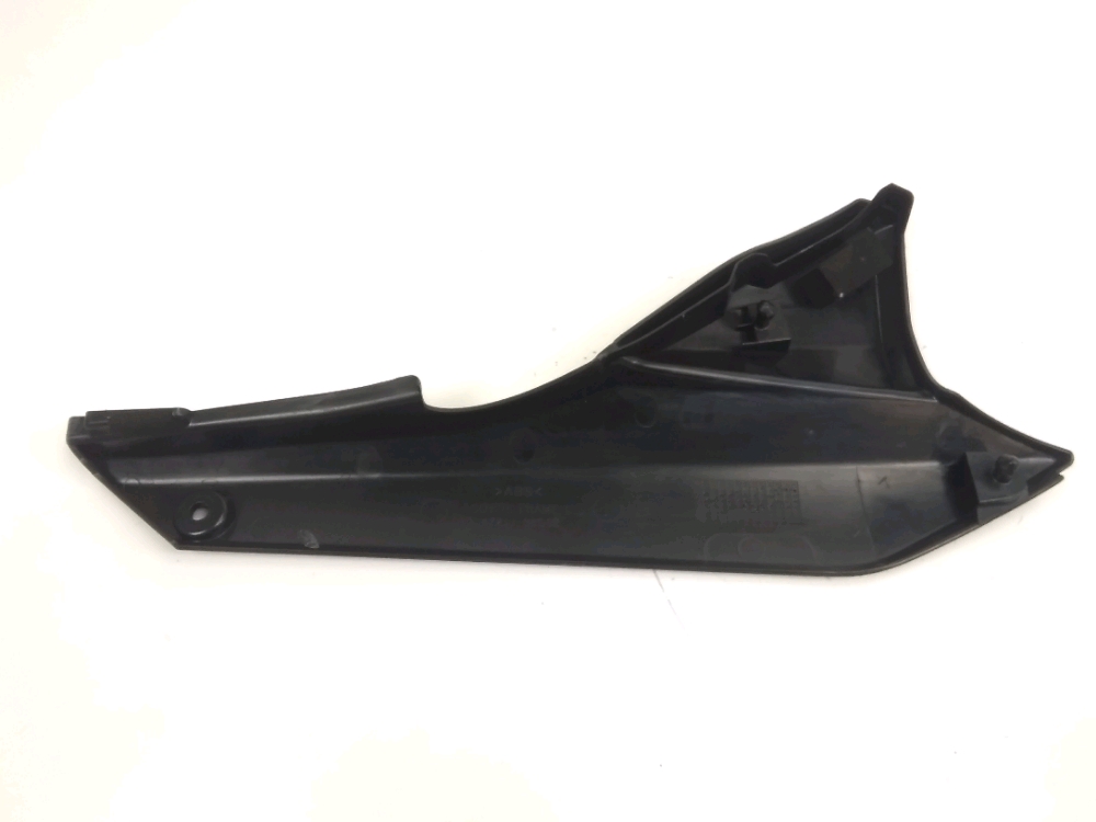 CACHE LATERAL GAUCHE