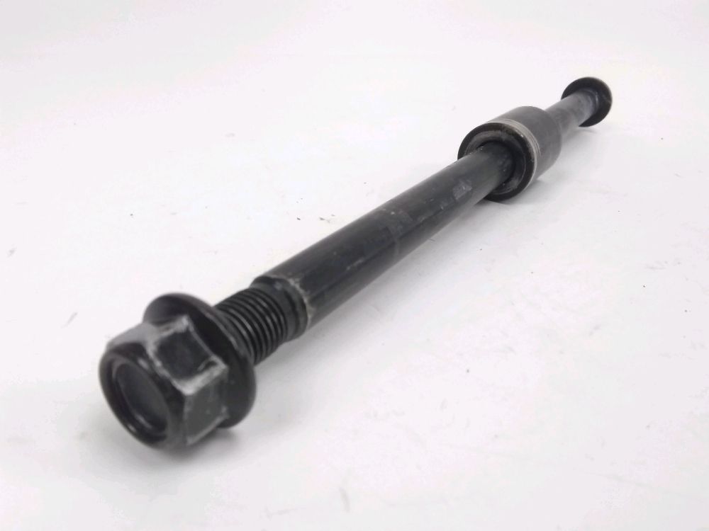 AXE DE ROUE ARRIERE