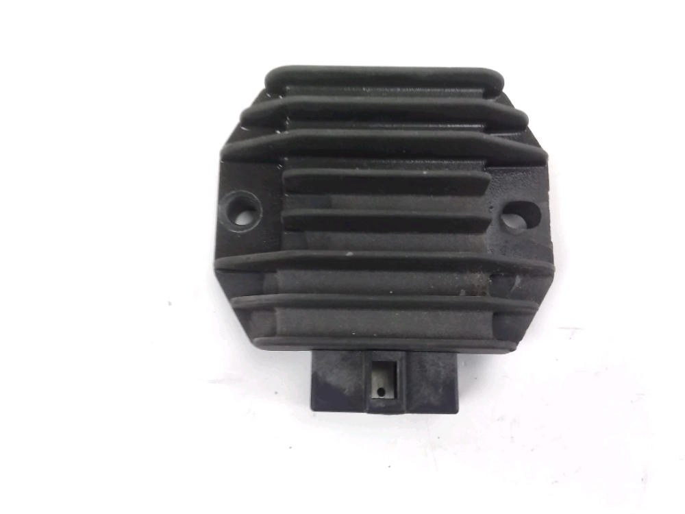 REGULATEUR DE TENSION