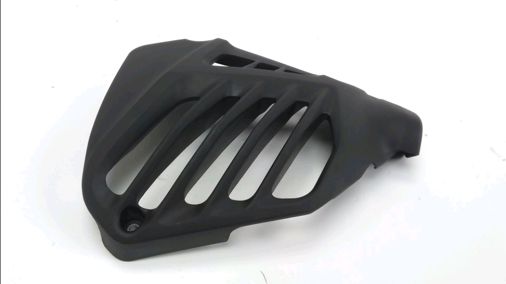 GRILLE DE RADIATEUR