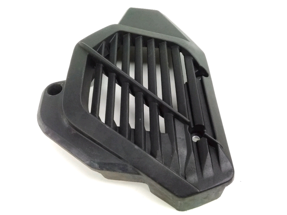 GRILLE DE RADIATEUR