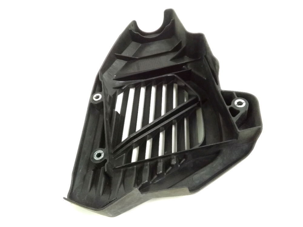 GRILLE DE RADIATEUR