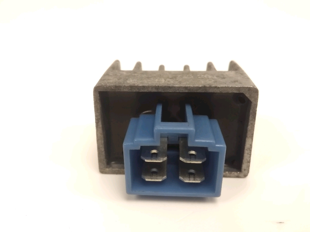 REGULATEUR DE TENSION