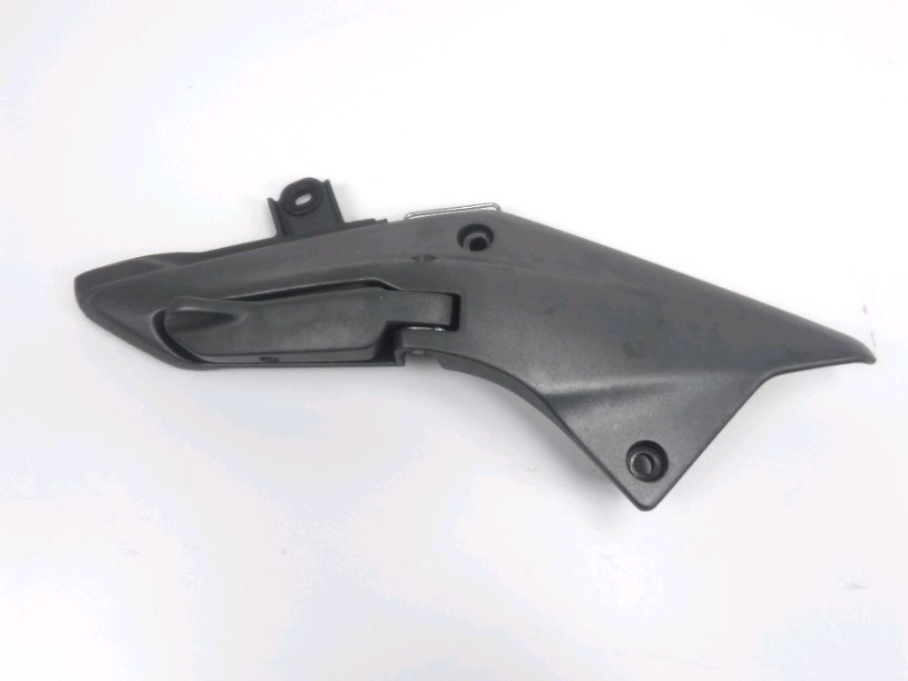 PLATINE ET REPOSE PIEDS ARRIERE DROIT