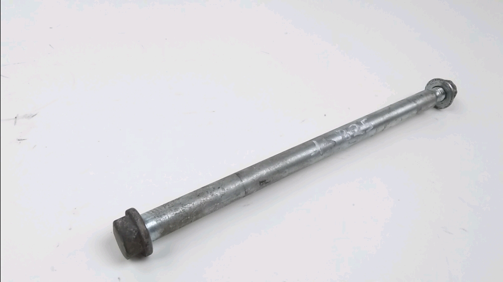 AXE DE ROUE AVANT