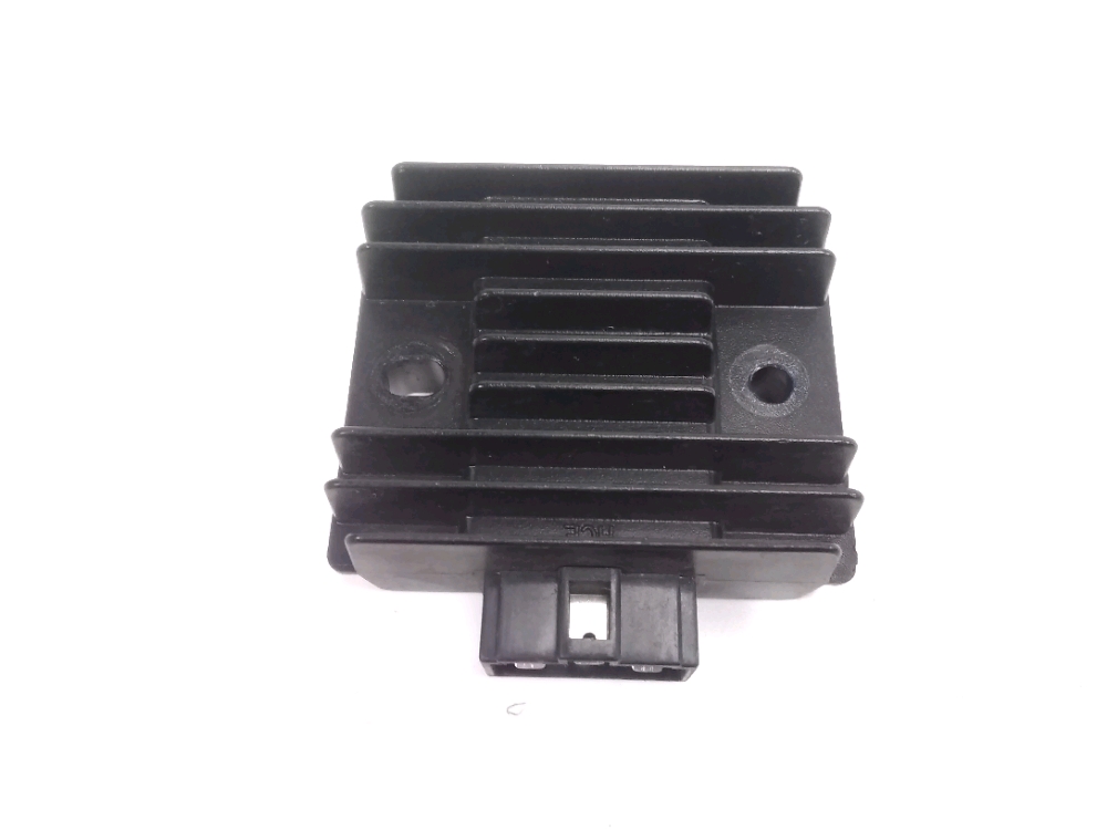 REGULATEUR DE TENSION