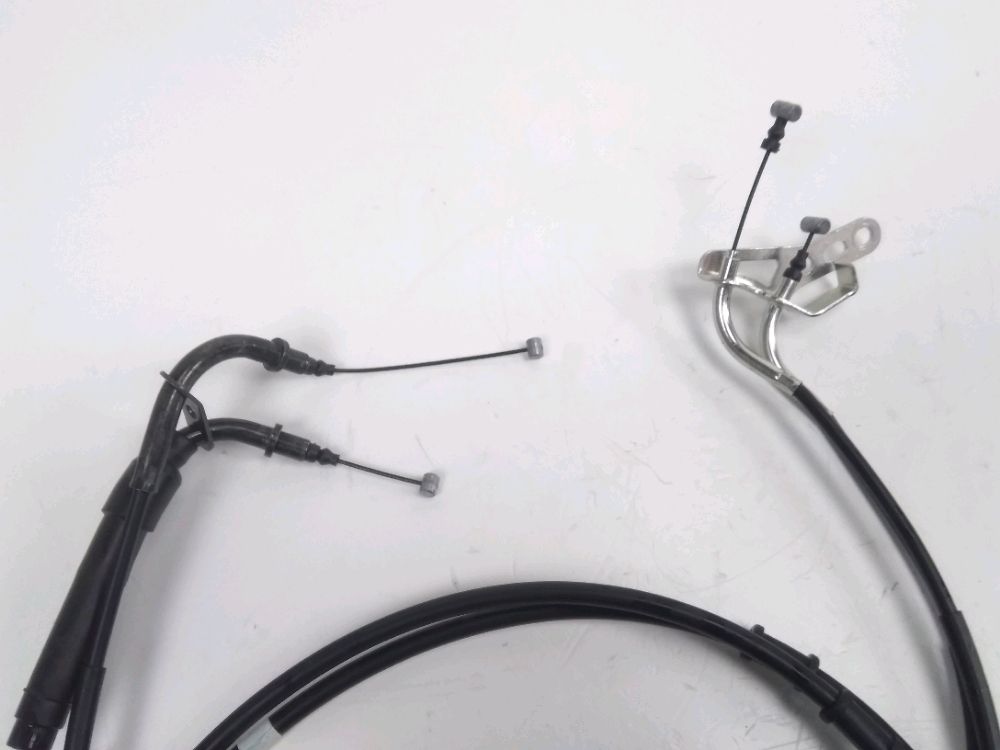 CABLE D'ACCELERATEUR