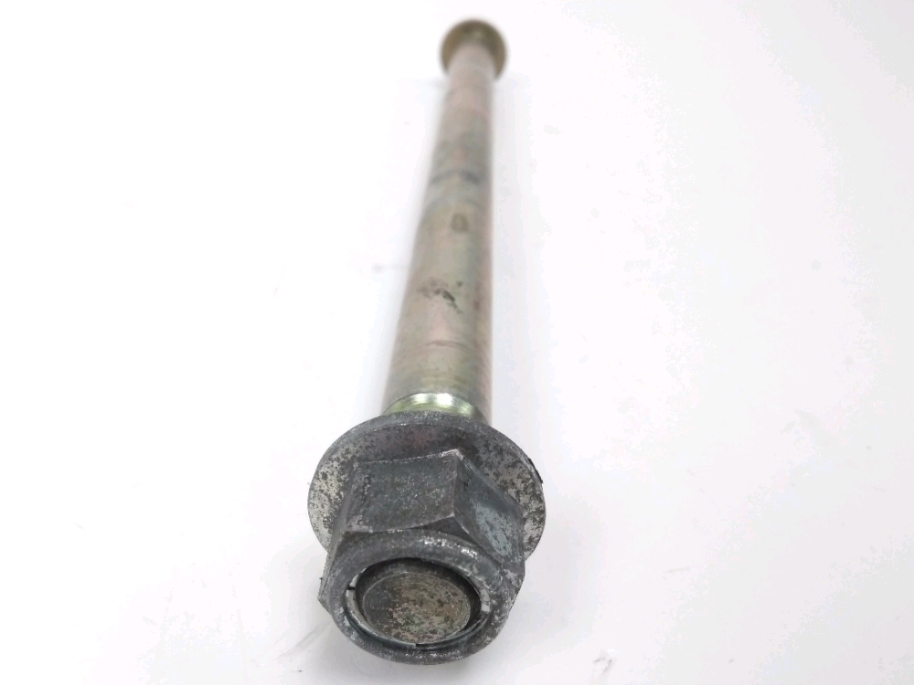 AXE DE ROUE ARRIERE