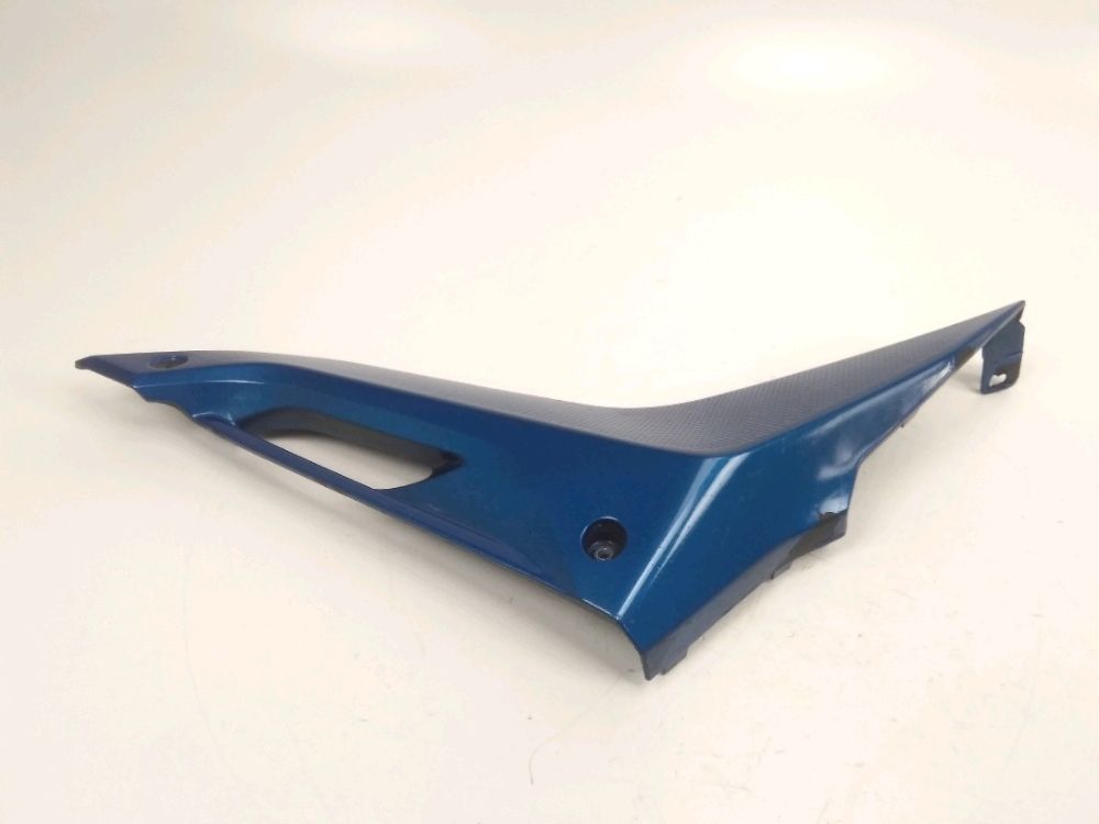 CACHE LATERAL GAUCHE