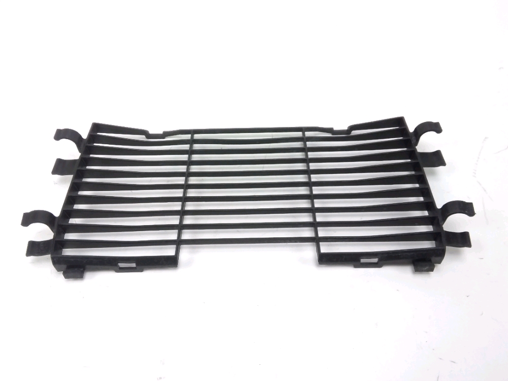 GRILLE DE RADIATEUR