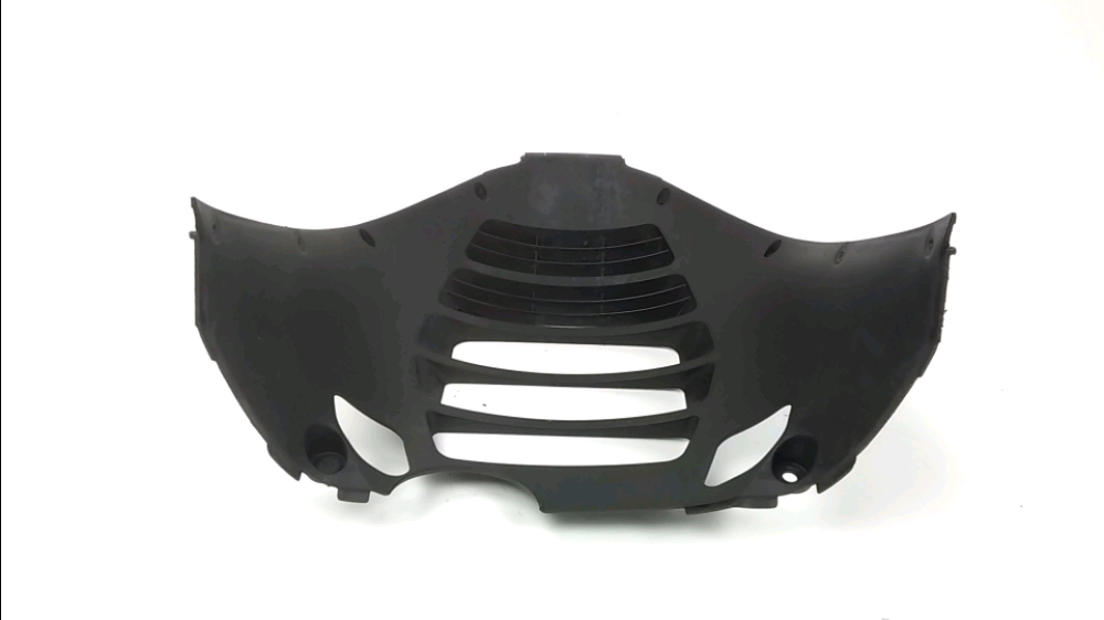 GRILLE DE RADIATEUR