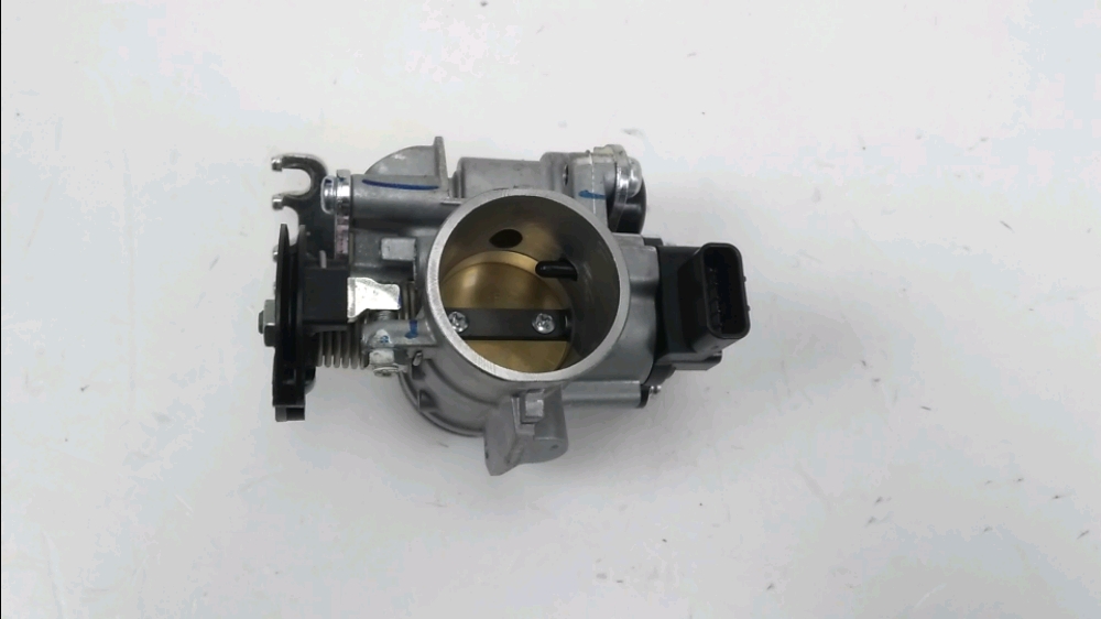 Corps d'injection gauche