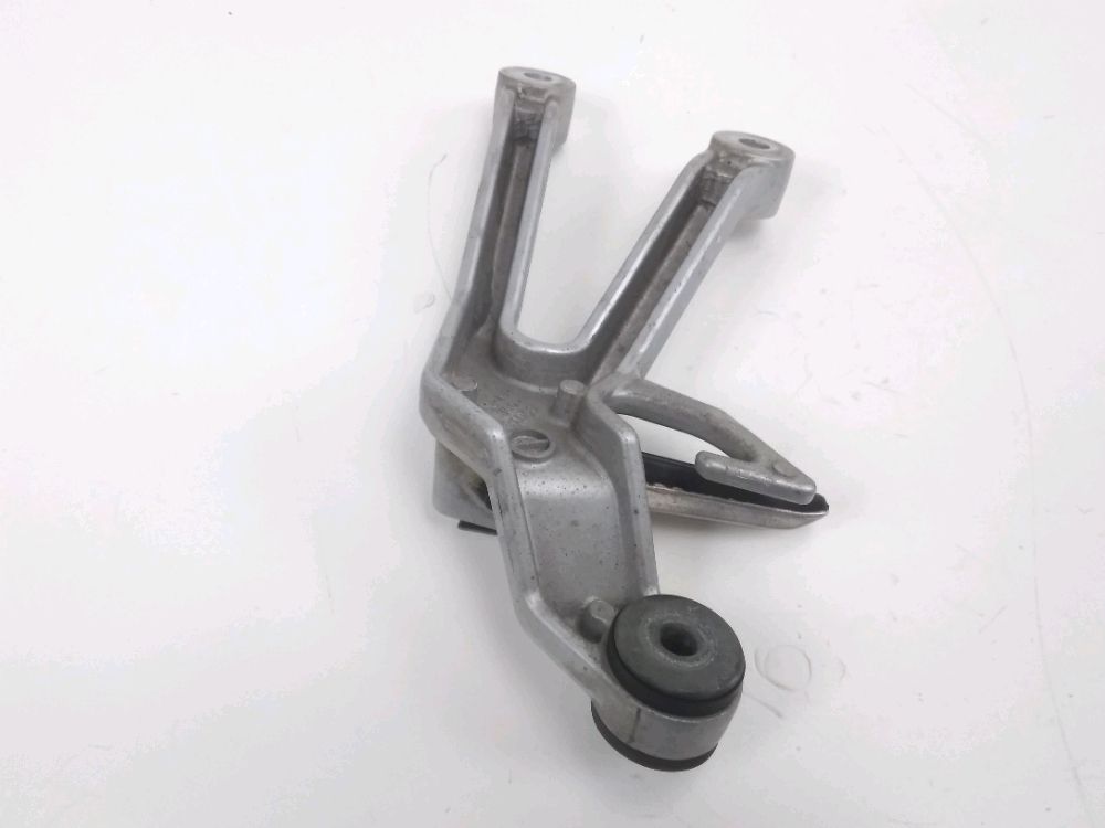 PLATINE ARRIERE DROITE COMPLETE