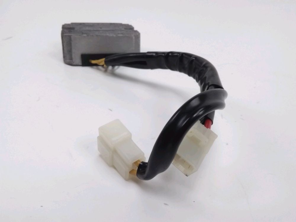 REGULATEUR DE TENSION