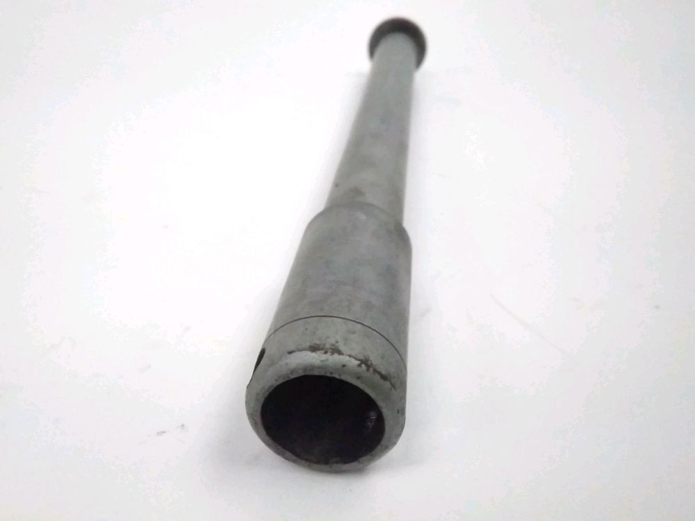 AXE DE ROUE AVANT