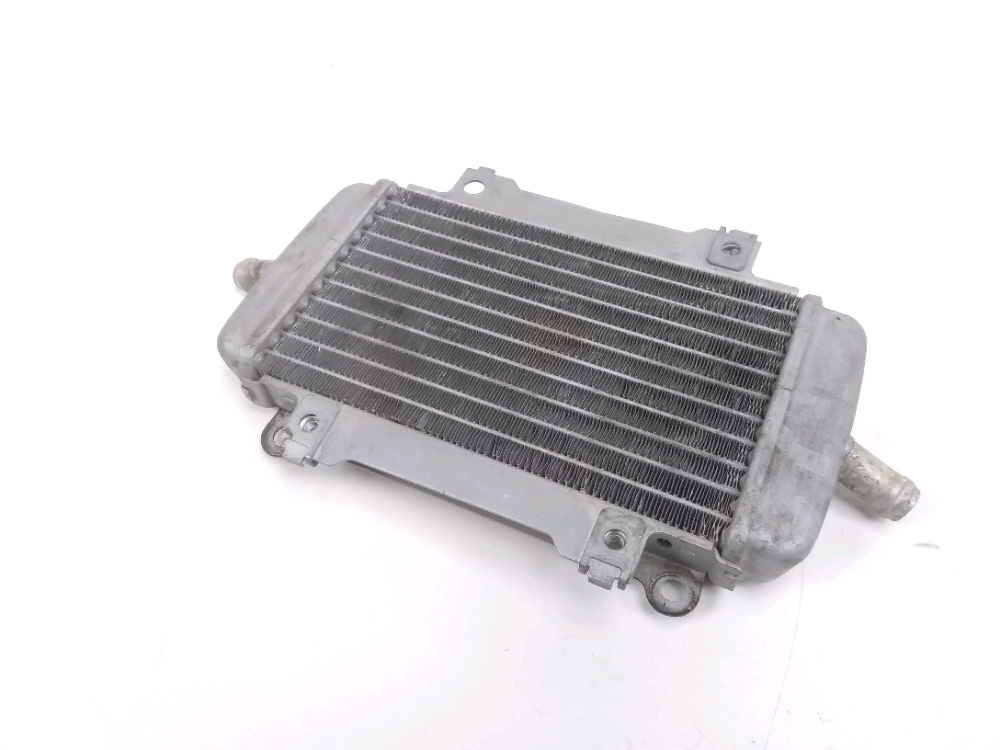 RADIATEUR EAU GAUCHE