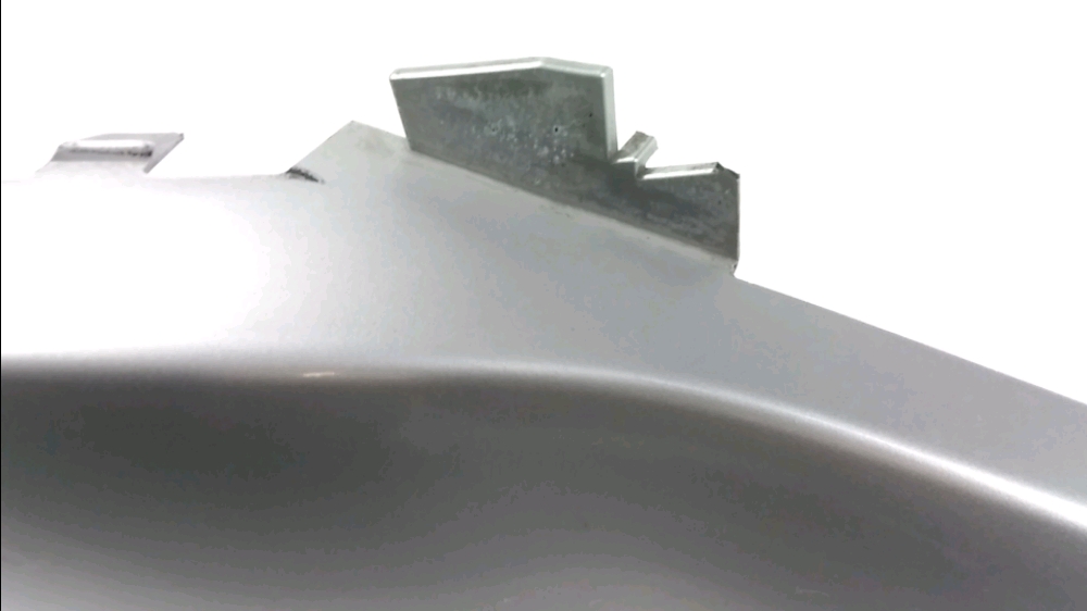 CACHE LATERAL DROIT