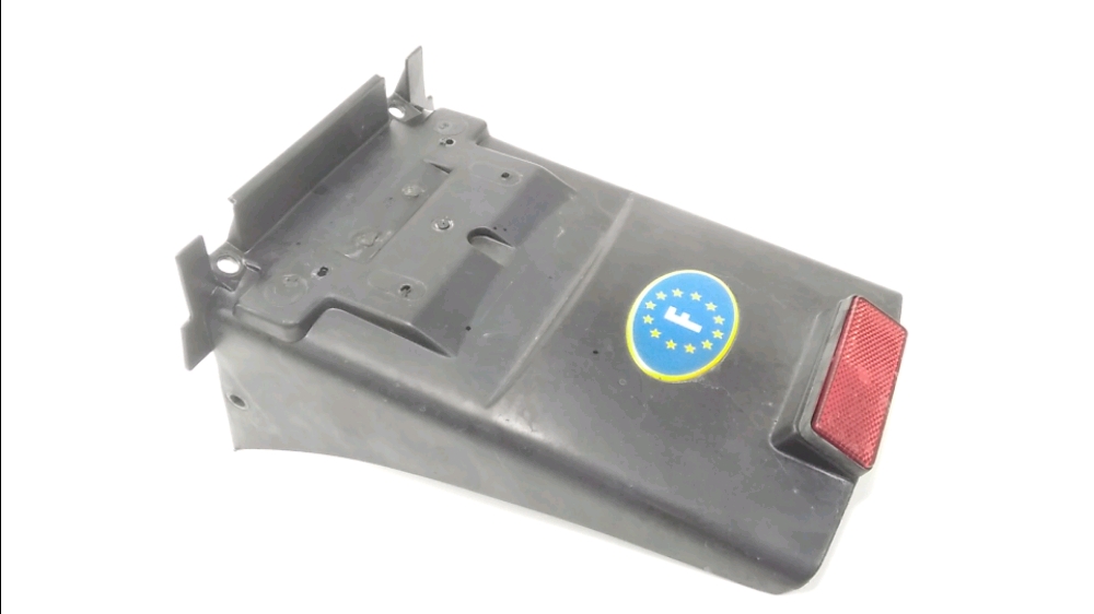 SUPPORT DE PLAQUE ET ECLAIRAGE