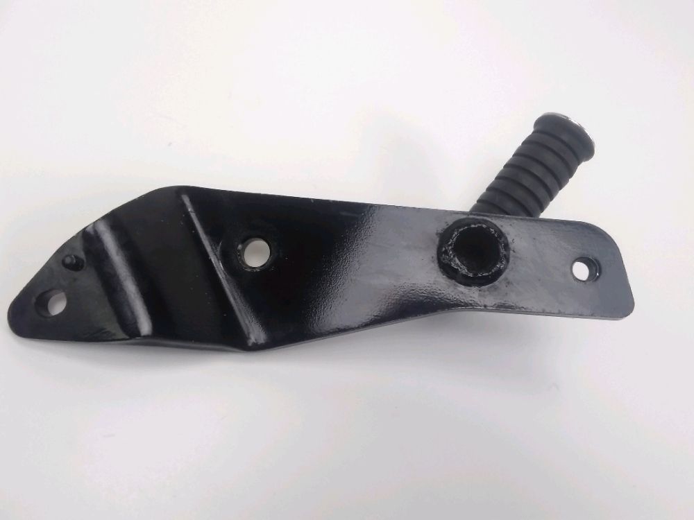 PLATINE ET REPOSE PIEDS ARRIERE DROIT