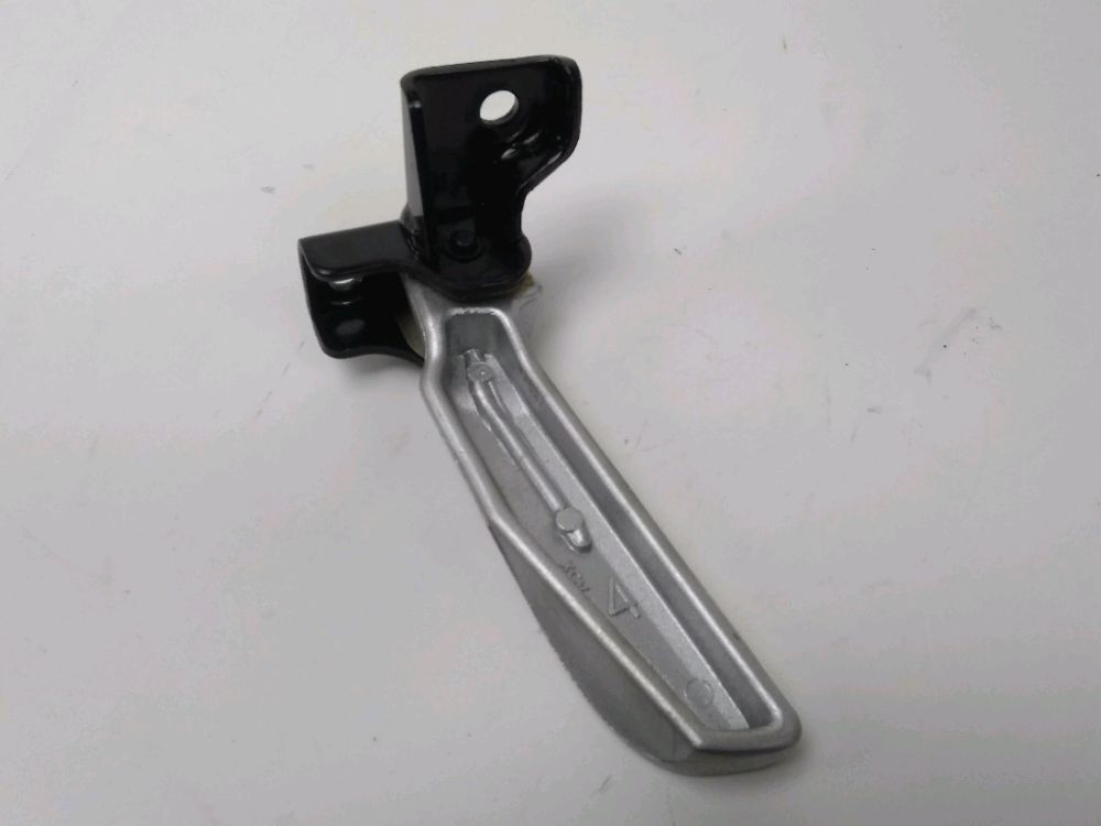 PLATINE ET REPOSE PIEDS ARRIERE DROIT