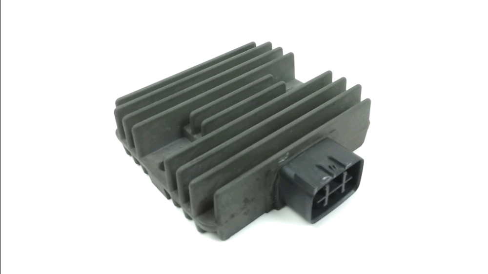 REGULATEUR DE TENSION