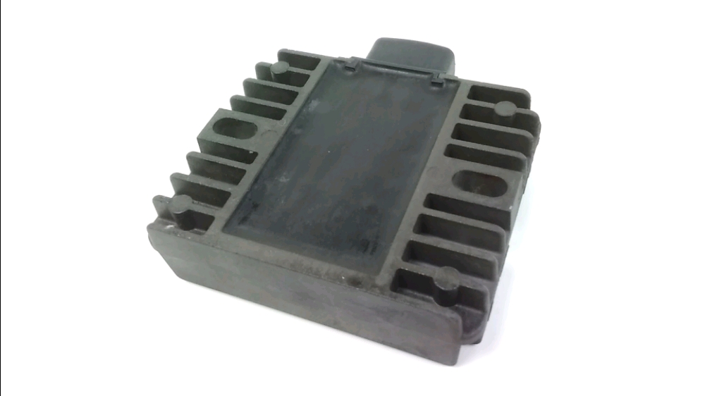 REGULATEUR DE TENSION