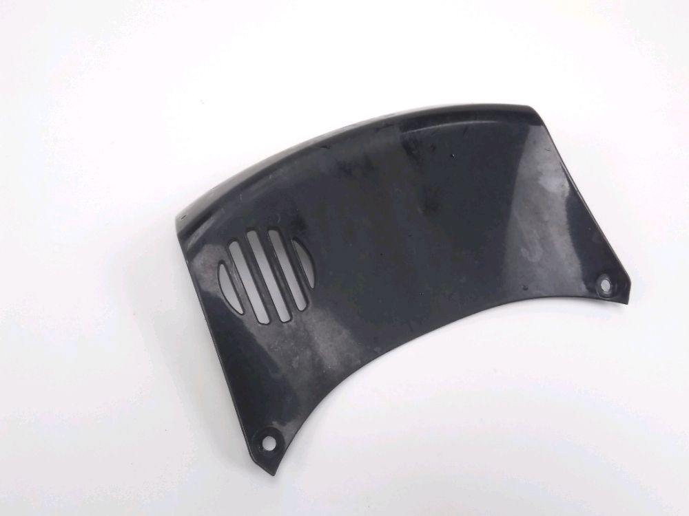 GRILLE DE RADIATEUR