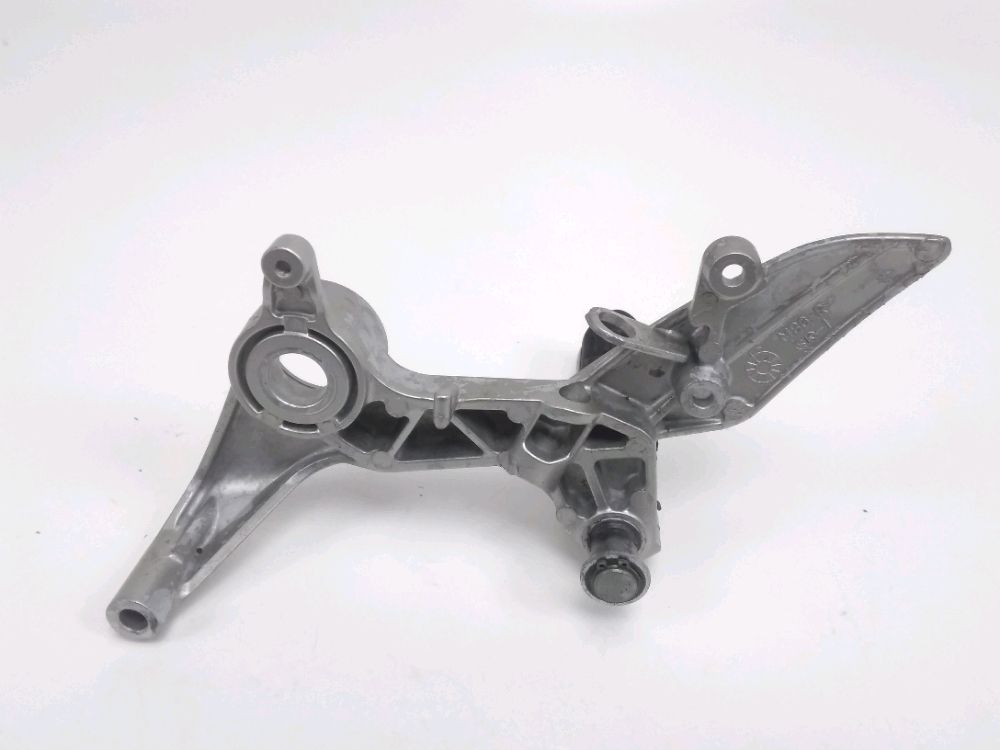 PLATINE AVANT DROITE COMPLETE