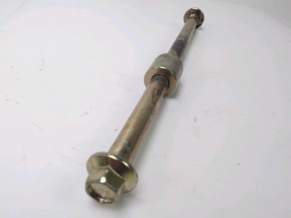 AXE DE ROUE AVANT