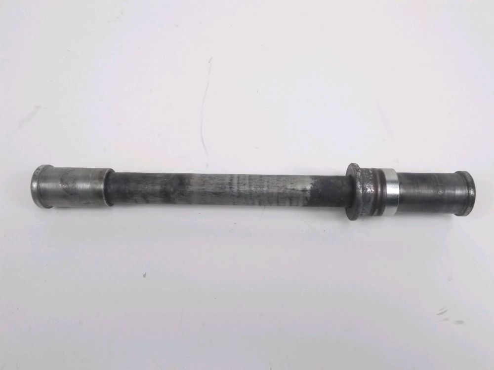 AXE DE ROUE AVANT