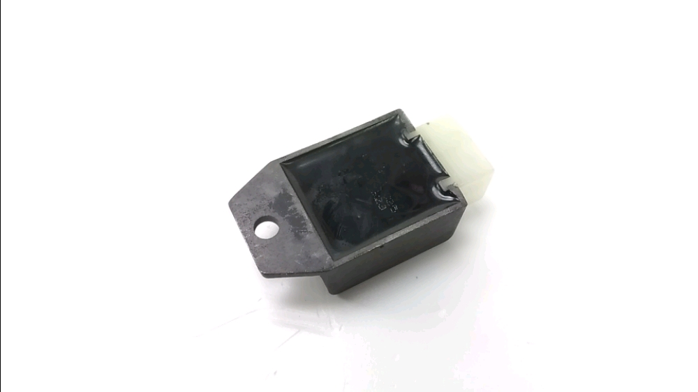 REGULATEUR DE TENSION