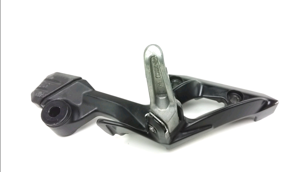 PLATINE ET REPOSE PIEDS ARRIERE DROIT