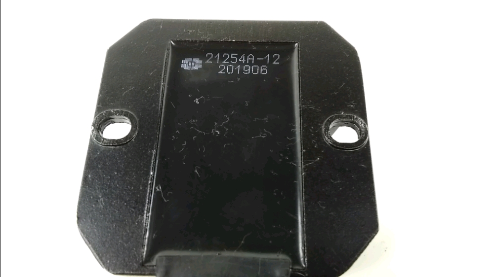 REGULATEUR DE TENSION