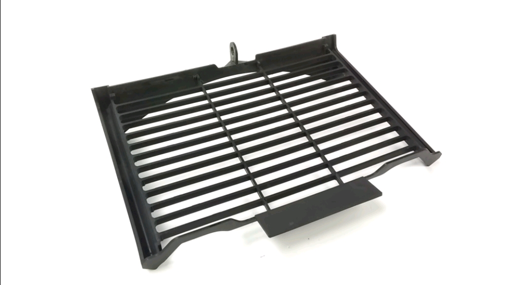 GRILLE DE RADIATEUR