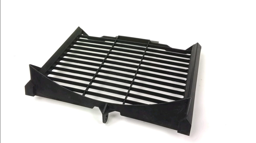 GRILLE DE RADIATEUR