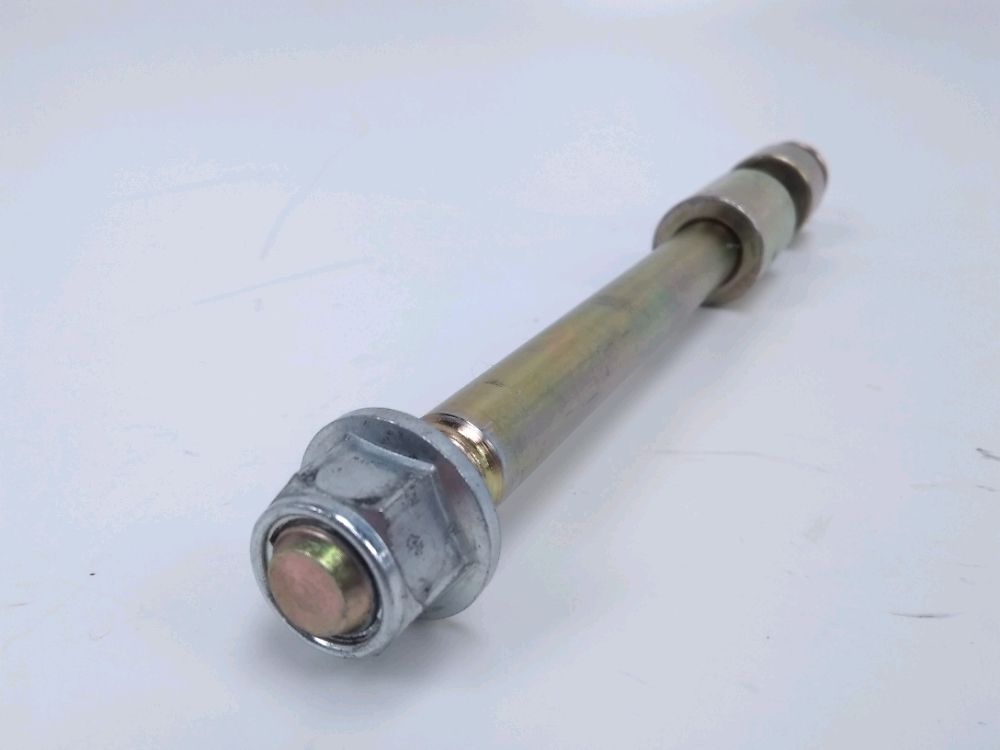 AXE DE ROUE ARRIERE