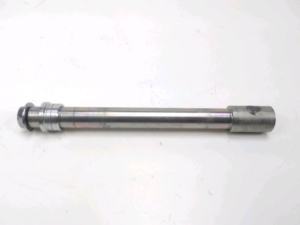 AXE DE ROUE AVANT