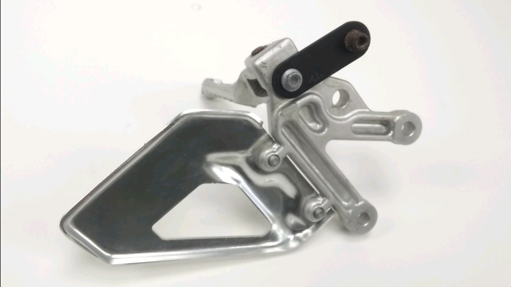 PLATINE AVANT DROITE COMPLETE