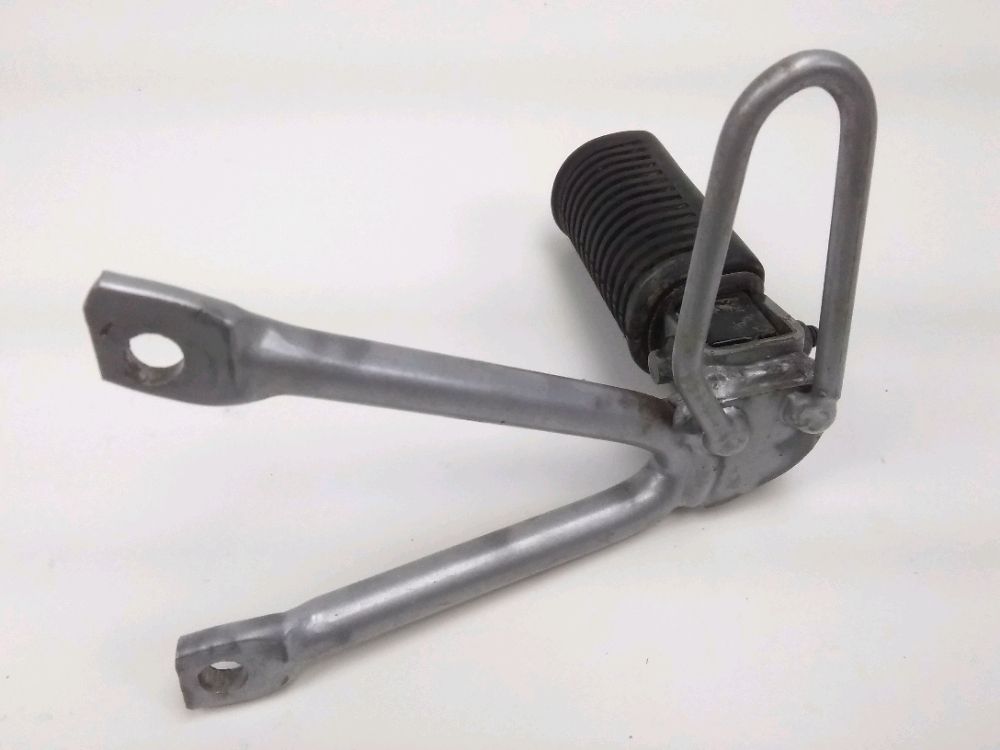 PLATINE ET REPOSE PIEDS ARRIERE DROIT