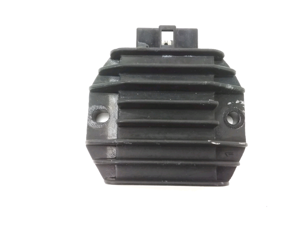 REGULATEUR DE TENSION