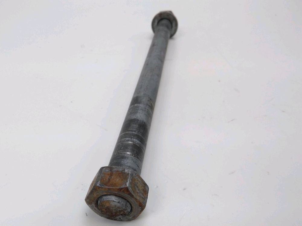 AXE DE ROUE ARRIERE
