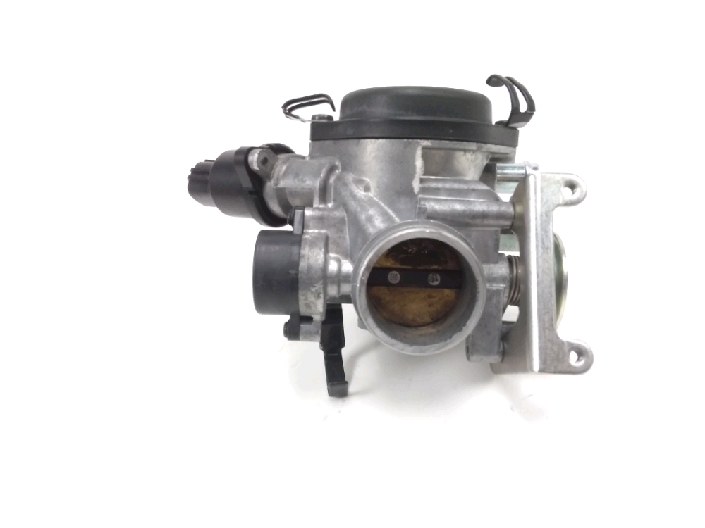 Corps d'injection droit