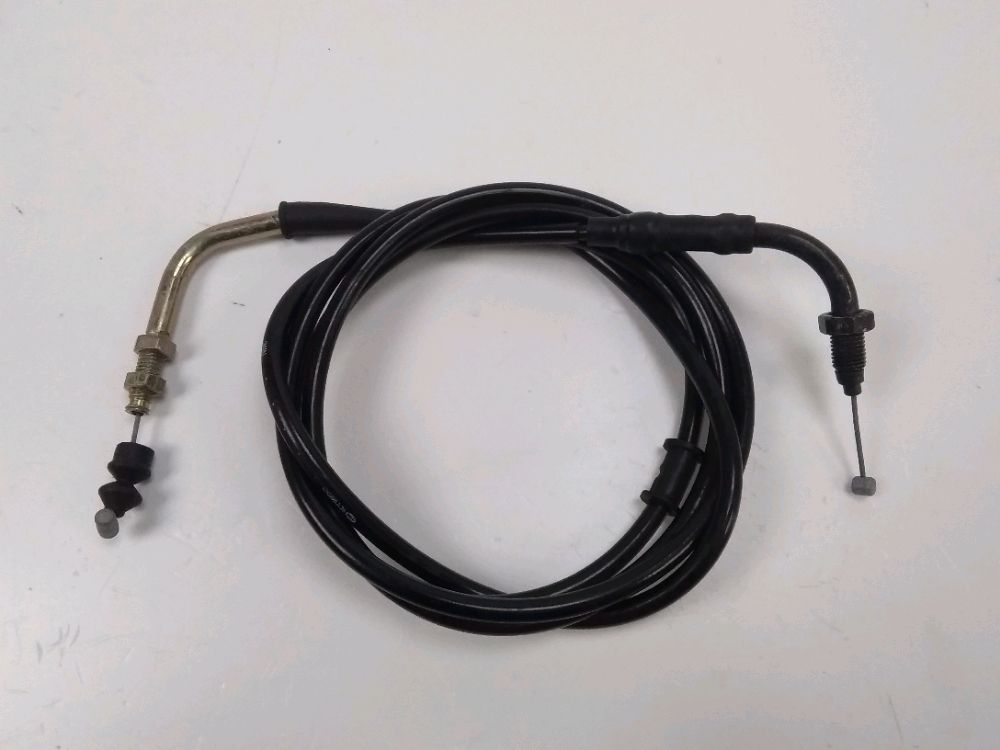 Cable d'accelerateur
