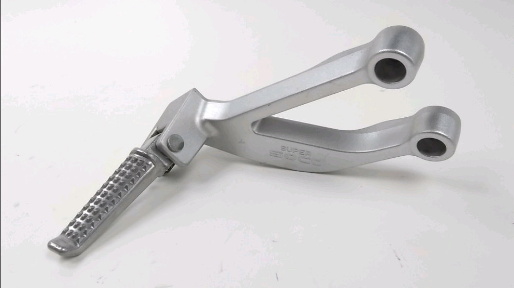 PLATINE ET REPOSE PIEDS ARRIERE DROIT